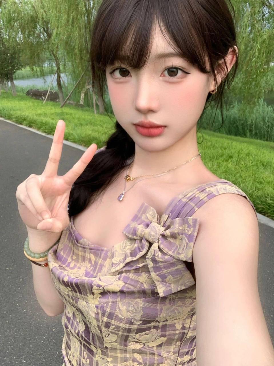 茶香诗韵，诗歌朗诵会中的静谧时光